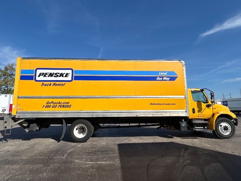 Medium Duty Box Truck-Light and Medium Duty Trucks-International-2020-MV607-Sussex-WI-205,000\n\t\tmiles-$ 44,750 - Image 15