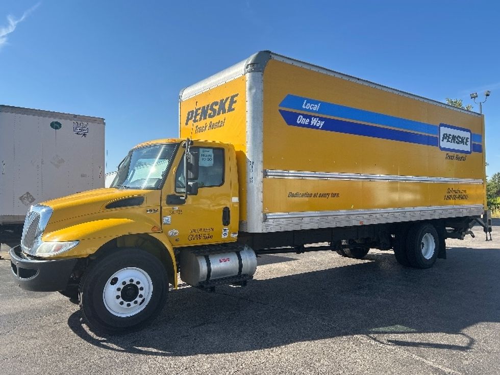 Medium Duty Box Truck-Light and Medium Duty Trucks-International-2020-MV607-Sussex-WI-205,000\n\t\tmiles-$ 44,750 - Image 3