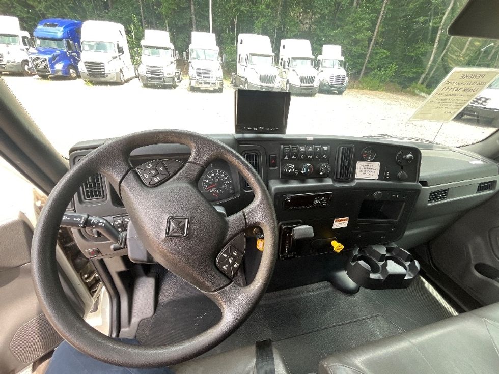 Medium Duty Box Truck-Light and Medium Duty Trucks-International-2020-MV607-Suwanee-GA-124,773\n\t\tmiles-$ 63,750 - Image 18