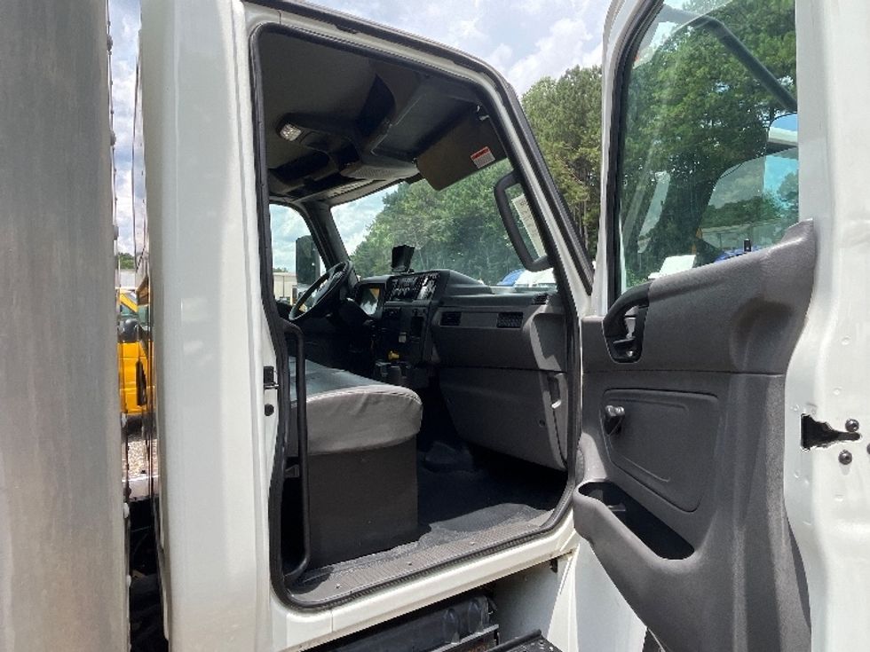 Medium Duty Box Truck-Light and Medium Duty Trucks-International-2020-MV607-Suwanee-GA-124,773\n\t\tmiles-$ 63,750 - Image 20