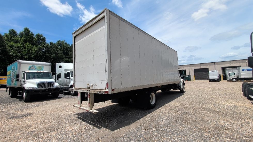 Medium Duty Box Truck-Light and Medium Duty Trucks-International-2020-MV607-Suwanee-GA-225,382\n\t\tmiles-$ 35,500 - Image 12