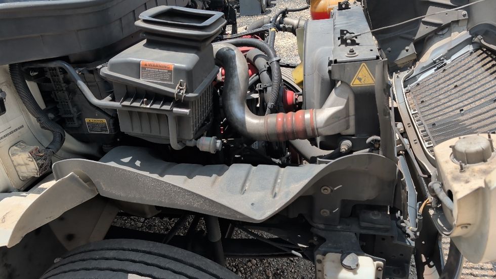 Medium Duty Box Truck-Light and Medium Duty Trucks-International-2020-MV607-Suwanee-GA-225,382\n\t\tmiles-$ 35,500 - Image 22