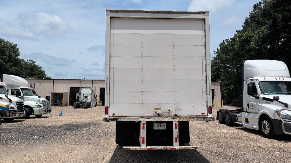 Medium Duty Box Truck-Light and Medium Duty Trucks-International-2020-MV607-Suwanee-GA-225,382\n\t\tmiles-$ 35,500 - Image 7
