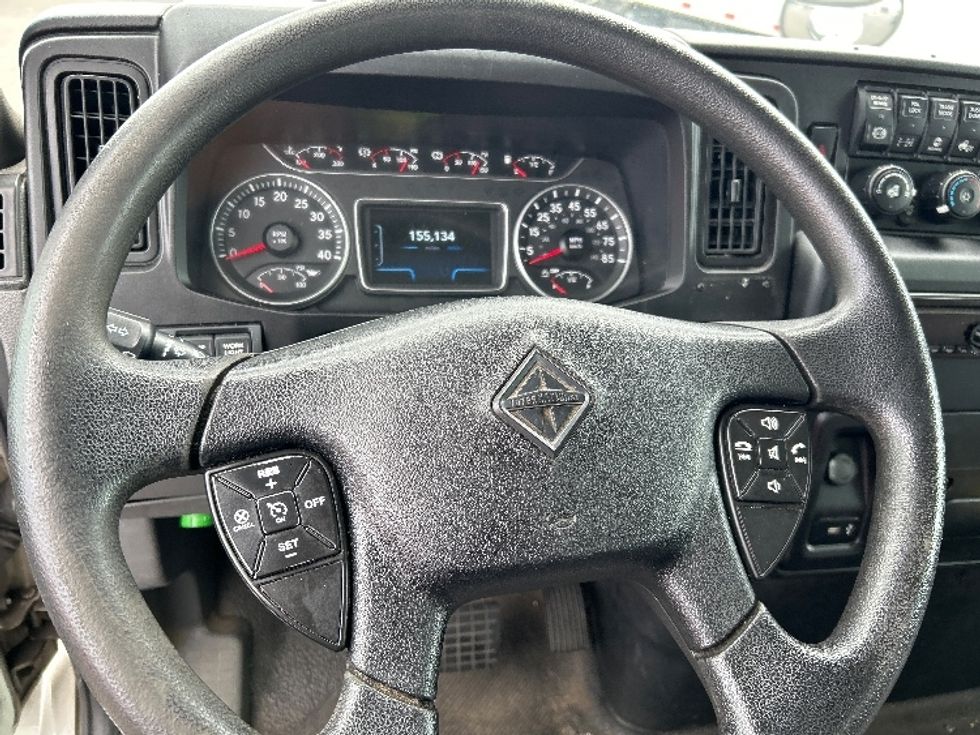 Medium Duty Box Truck-Light and Medium Duty Trucks-International-2020-MV607-Swedesboro-NJ-149,653\n\t\tmiles-$ 60,500 - Image 18