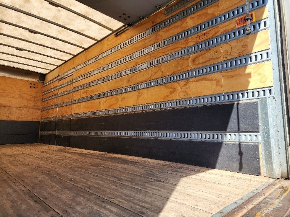 Medium Duty Box Truck-Light and Medium Duty Trucks-International-2020-MV607-Swedesboro-NJ-165,400\n\t\tmiles-$ 59,250 - Image 12