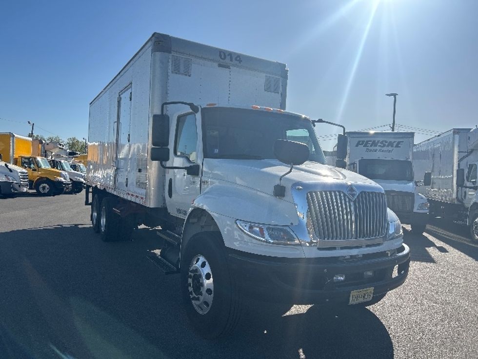 Medium Duty Box Truck-Light and Medium Duty Trucks-International-2020-MV607-Swedesboro-NJ-170,387\n\t\tmiles-$ 57,500 - Image 1
