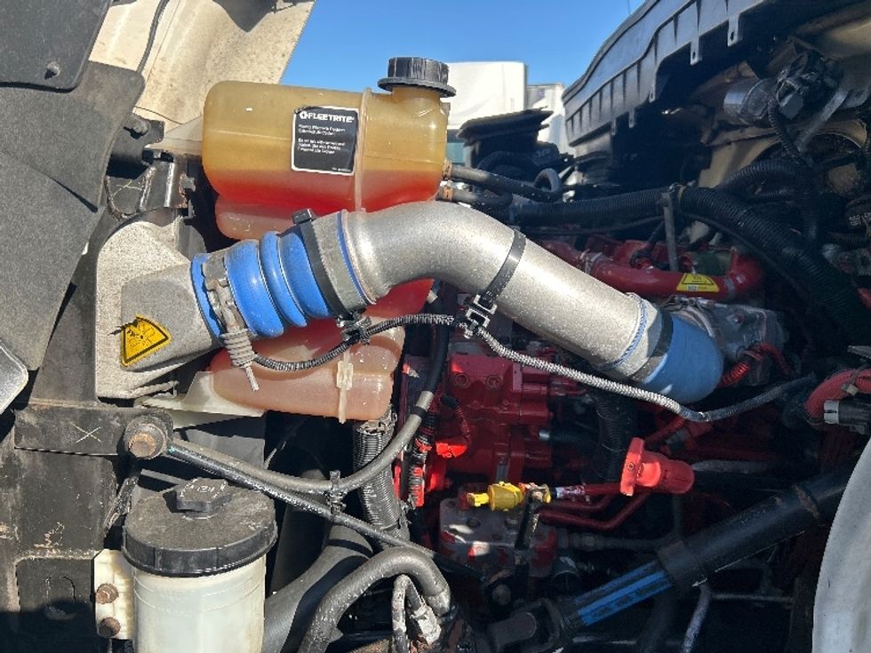 Medium Duty Box Truck-Light and Medium Duty Trucks-International-2020-MV607-Swedesboro-NJ-170,387\n\t\tmiles-$ 57,500 - Image 24