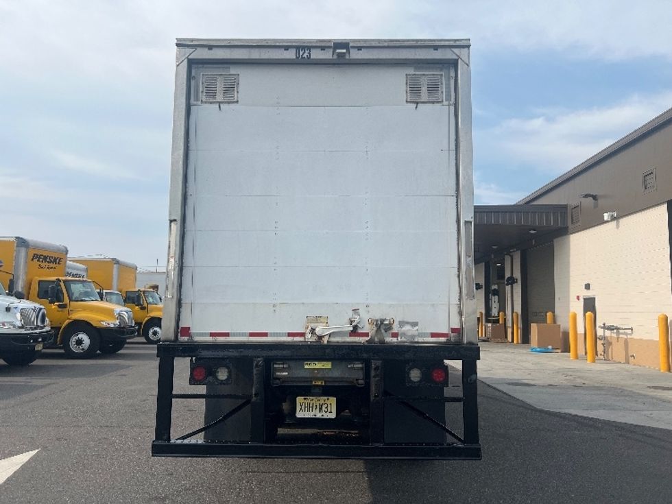 Medium Duty Box Truck-Light and Medium Duty Trucks-International-2020-MV607-Swedesboro-NJ-191,231\n\t\tmiles-$ 53,000 - Image 3