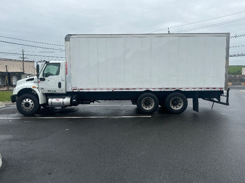 Medium Duty Box Truck-Light and Medium Duty Trucks-International-2020-MV607-Swedesboro-NJ-191,231\n\t\tmiles-$ 53,000 - Image 4