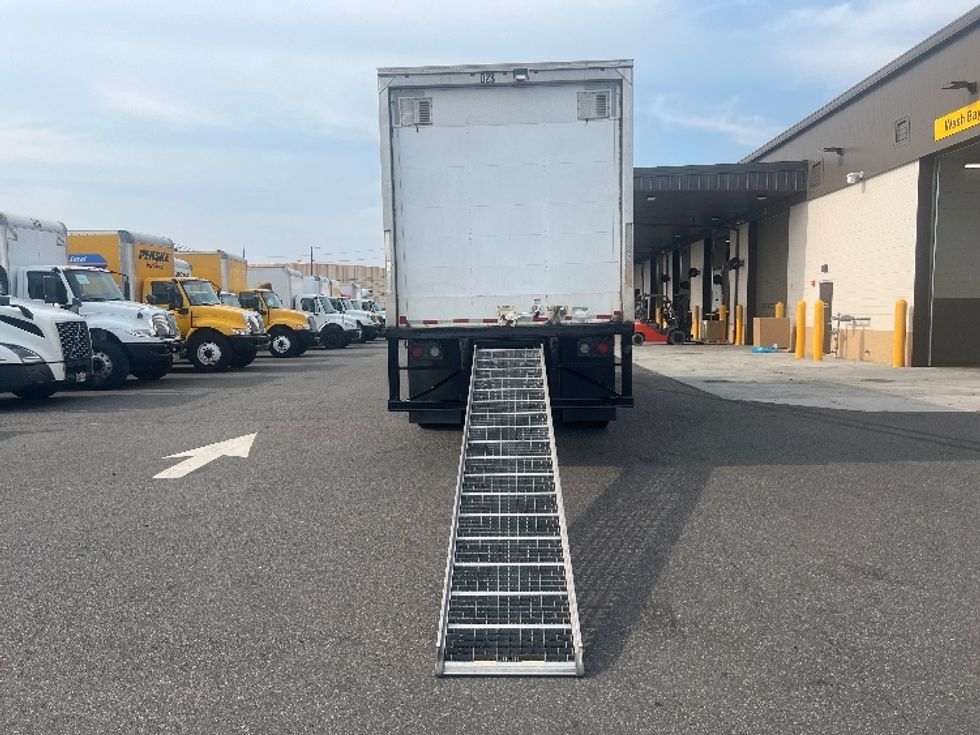 Medium Duty Box Truck-Light and Medium Duty Trucks-International-2020-MV607-Swedesboro-NJ-191,231\n\t\tmiles-$ 53,000 - Image 9