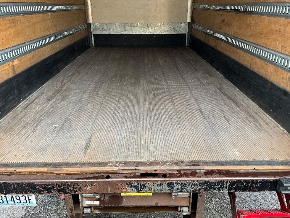 Medium Duty Box Truck-Light and Medium Duty Trucks-International-2020-MV607-Tacoma-WA-122,461\n\t\tmiles-$ 47,000 - Image 10