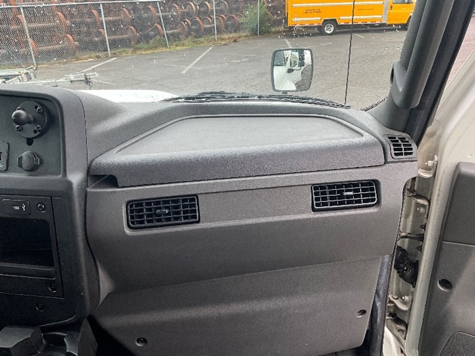 Medium Duty Box Truck-Light and Medium Duty Trucks-International-2020-MV607-Tacoma-WA-122,461\n\t\tmiles-$ 47,000 - Image 20