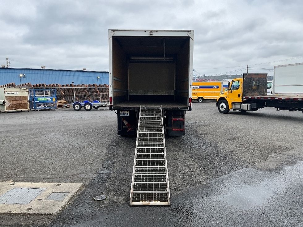 Medium Duty Box Truck-Light and Medium Duty Trucks-International-2020-MV607-Tacoma-WA-122,461\n\t\tmiles-$ 47,000 - Image 9