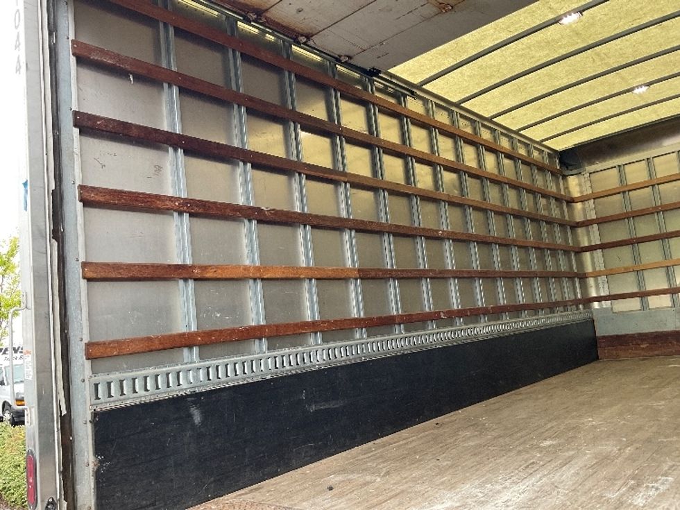 Medium Duty Box Truck-Light and Medium Duty Trucks-International-2020-MV607-Tacoma-WA-123,673\n\t\tmiles-$ 47,750 - Image 11