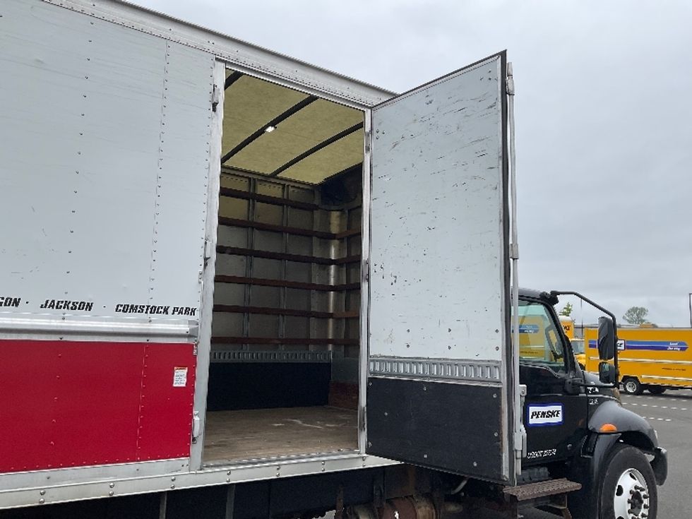 Medium Duty Box Truck-Light and Medium Duty Trucks-International-2020-MV607-Tacoma-WA-123,673\n\t\tmiles-$ 47,750 - Image 25