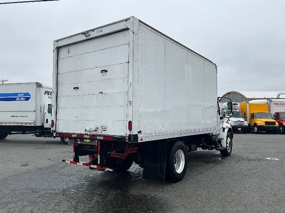 Medium Duty Box Truck-Light and Medium Duty Trucks-International-2020-MV607-Tacoma-WA-153,213\n\t\tmiles-$ 40,500 - Image 13