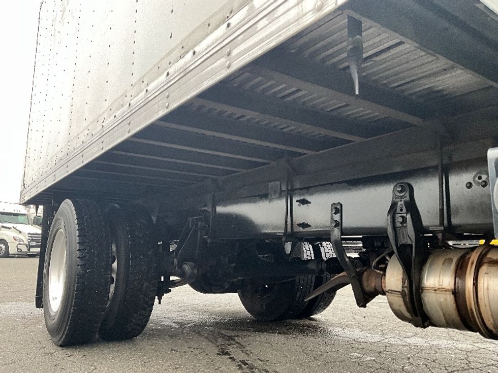 Medium Duty Box Truck-Light and Medium Duty Trucks-International-2020-MV607-Tacoma-WA-153,213\n\t\tmiles-$ 40,500 - Image 14