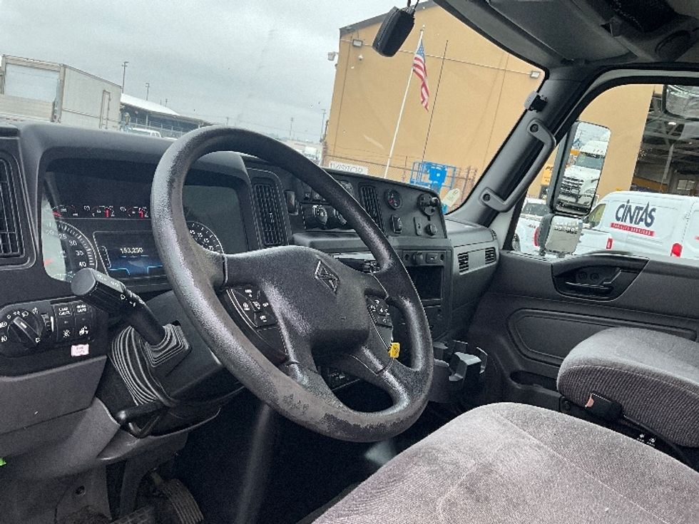Medium Duty Box Truck-Light and Medium Duty Trucks-International-2020-MV607-Tacoma-WA-153,213\n\t\tmiles-$ 40,500 - Image 17