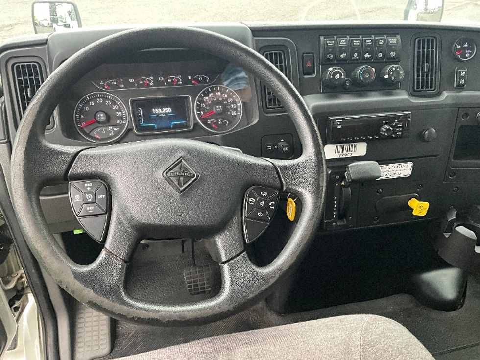 Medium Duty Box Truck-Light and Medium Duty Trucks-International-2020-MV607-Tacoma-WA-153,213\n\t\tmiles-$ 40,500 - Image 18