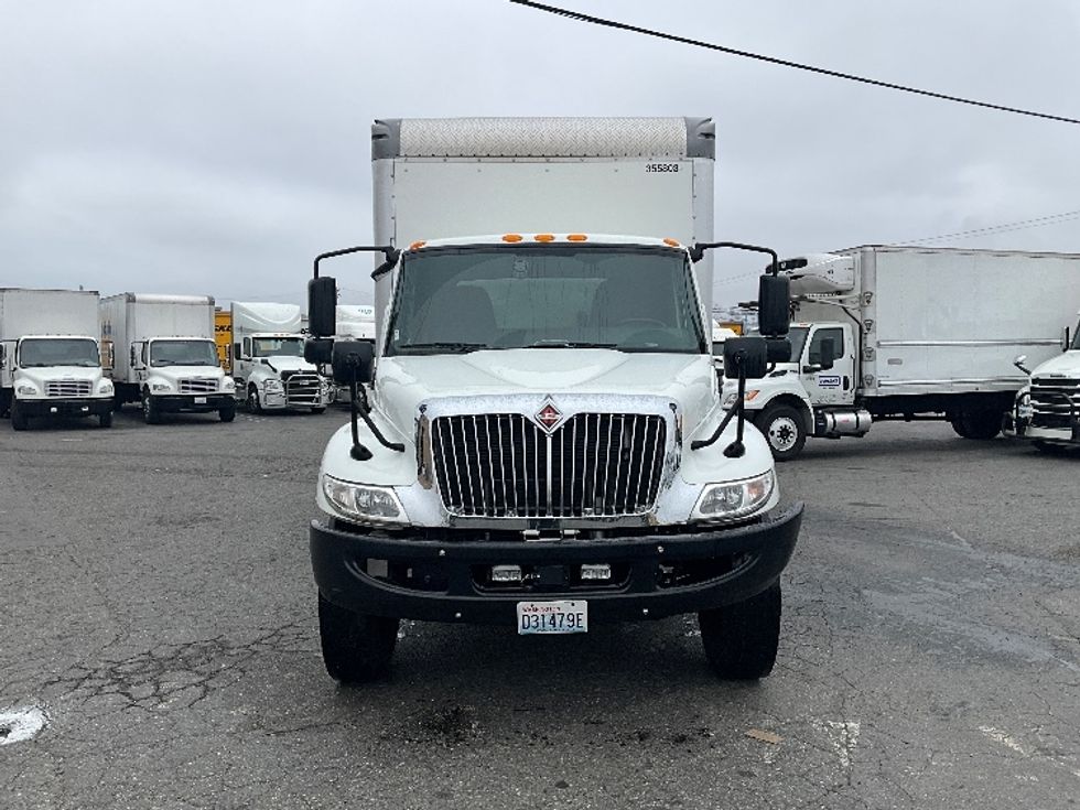 Medium Duty Box Truck-Light and Medium Duty Trucks-International-2020-MV607-Tacoma-WA-153,213\n\t\tmiles-$ 40,500 - Image 2