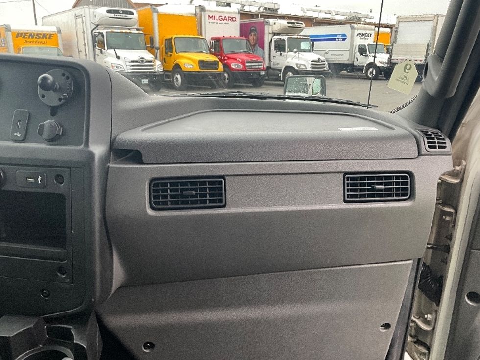 Medium Duty Box Truck-Light and Medium Duty Trucks-International-2020-MV607-Tacoma-WA-153,213\n\t\tmiles-$ 40,500 - Image 21