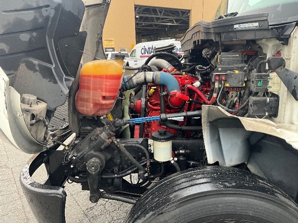 Medium Duty Box Truck-Light and Medium Duty Trucks-International-2020-MV607-Tacoma-WA-153,213\n\t\tmiles-$ 40,500 - Image 24