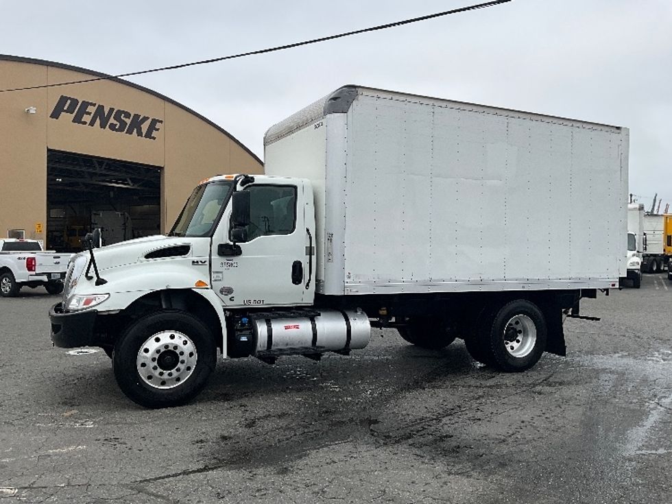 Medium Duty Box Truck-Light and Medium Duty Trucks-International-2020-MV607-Tacoma-WA-153,213\n\t\tmiles-$ 40,500 - Image 4