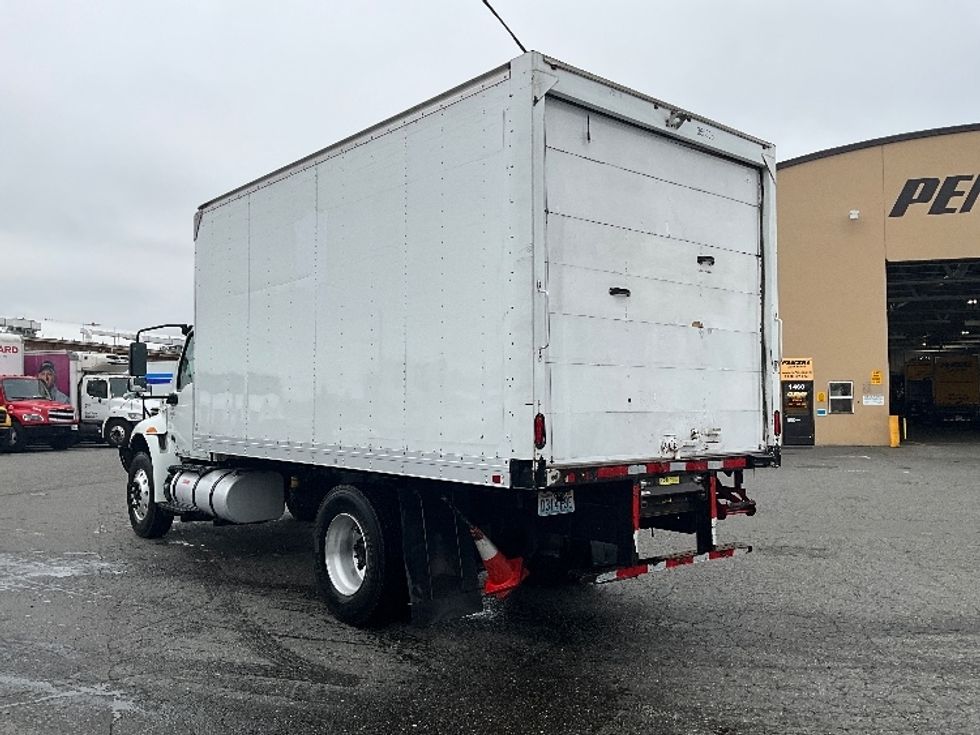 Medium Duty Box Truck-Light and Medium Duty Trucks-International-2020-MV607-Tacoma-WA-153,213\n\t\tmiles-$ 40,500 - Image 6