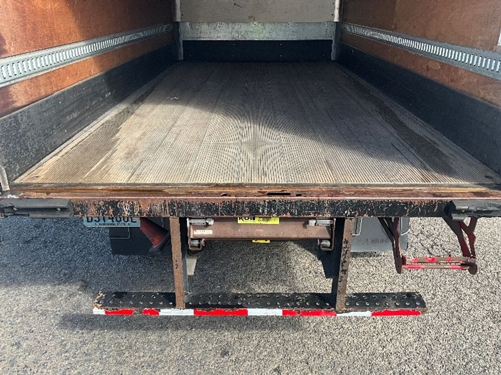 Medium Duty Box Truck-Light and Medium Duty Trucks-International-2020-MV607-Tacoma-WA-166,597\n\t\tmiles-$ 38,500 - Image 10