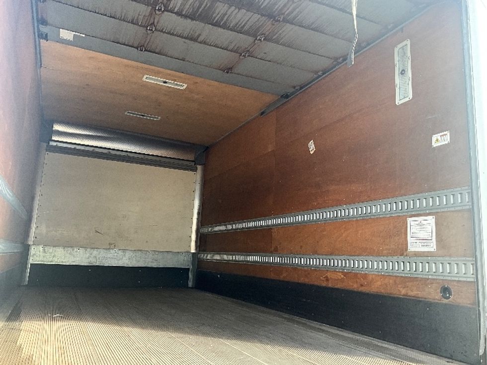 Medium Duty Box Truck-Light and Medium Duty Trucks-International-2020-MV607-Tacoma-WA-166,597\n\t\tmiles-$ 38,500 - Image 12