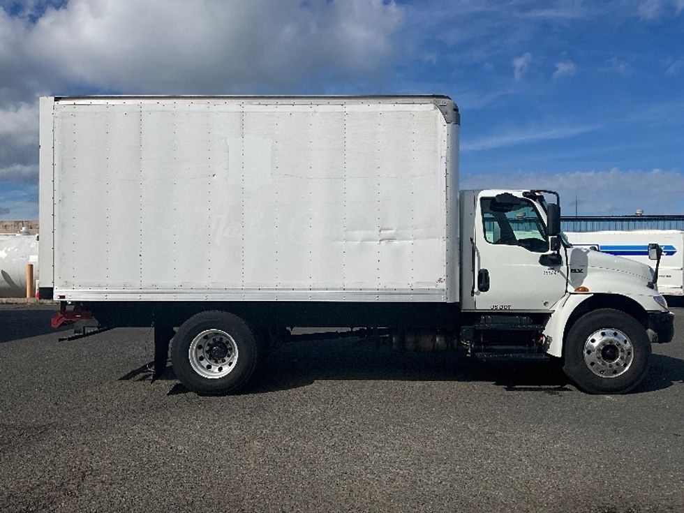 Medium Duty Box Truck-Light and Medium Duty Trucks-International-2020-MV607-Tacoma-WA-166,597\n\t\tmiles-$ 38,500 - Image 15