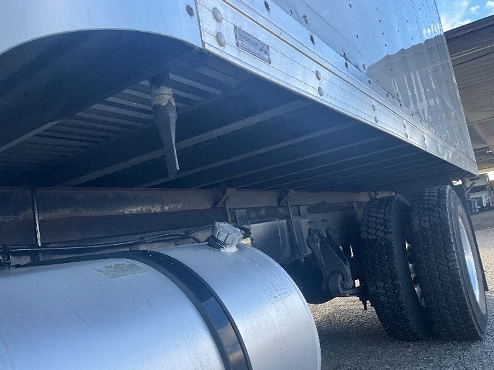 Medium Duty Box Truck-Light and Medium Duty Trucks-International-2020-MV607-Tacoma-WA-166,597\n\t\tmiles-$ 38,500 - Image 5