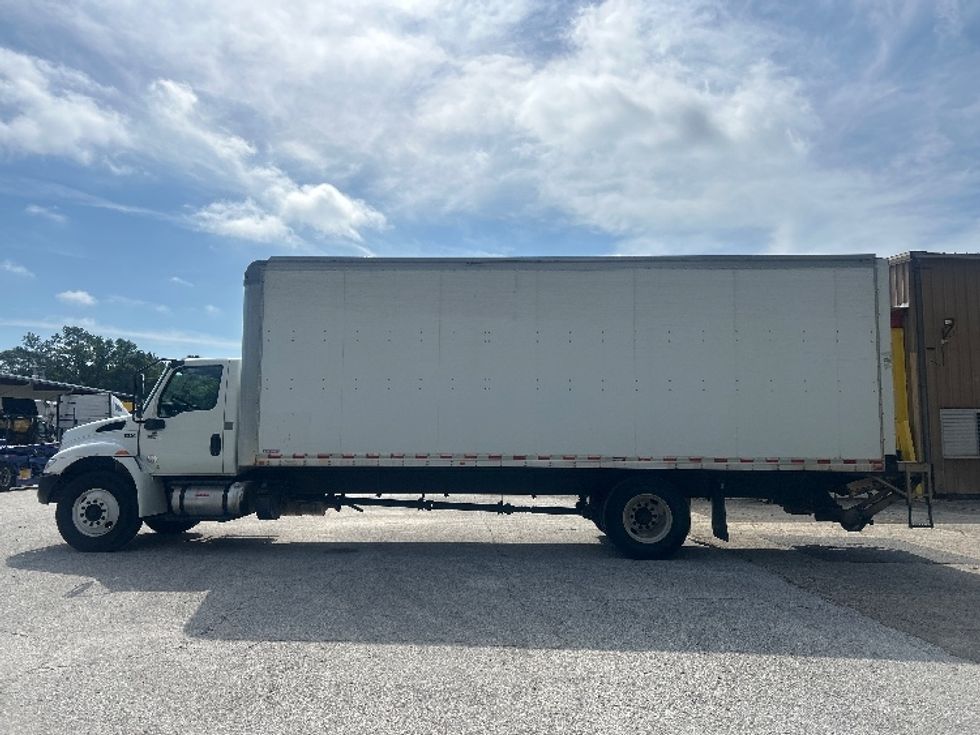 Medium Duty Box Truck-Light and Medium Duty Trucks-International-2020-MV607-Tallahassee-FL-353,270\n\t\tmiles-$ 21,750 - Image 4