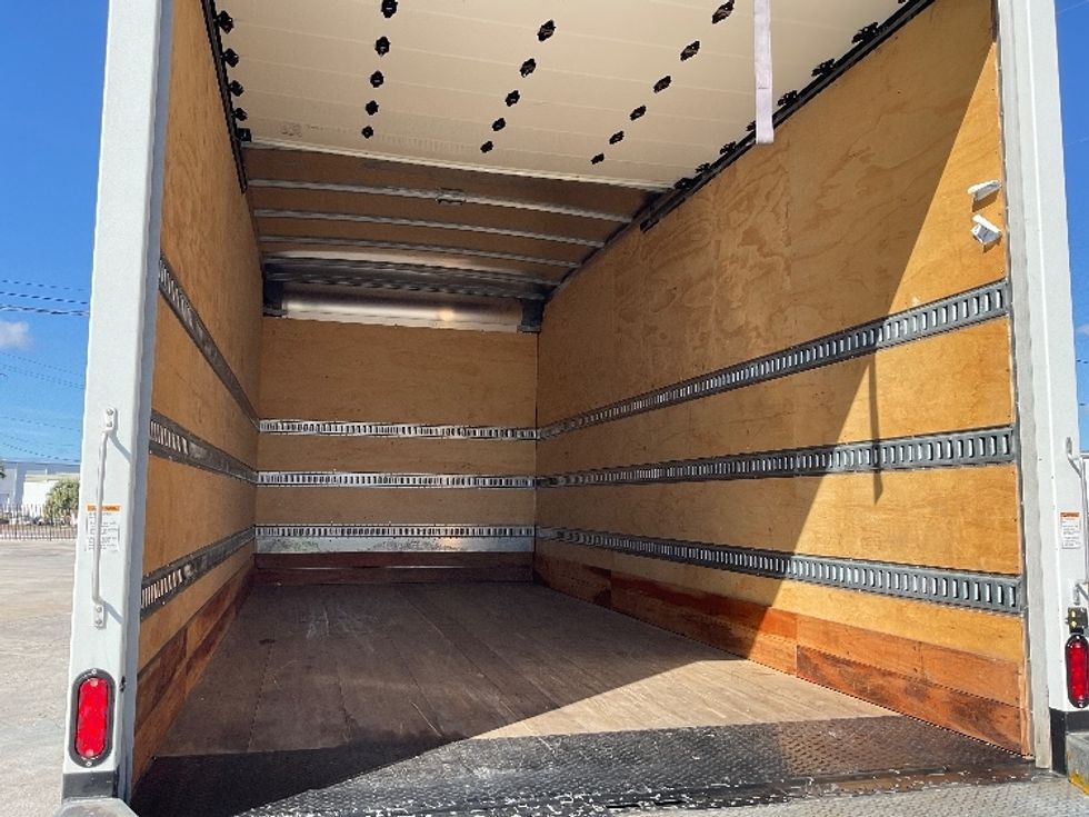Medium Duty Box Truck-Light and Medium Duty Trucks-International-2020-MV607-Tampa-FL-100,449\n\t\tmiles-$ 52,250 - Image 12