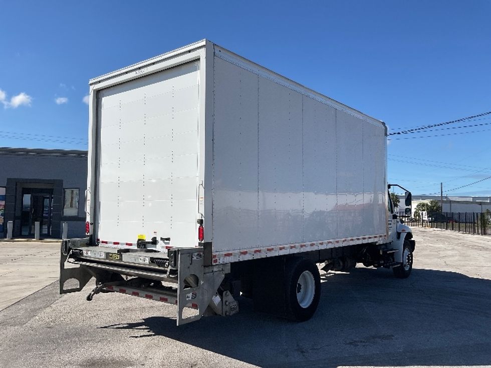 Medium Duty Box Truck-Light and Medium Duty Trucks-International-2020-MV607-Tampa-FL-100,449\n\t\tmiles-$ 52,250 - Image 13