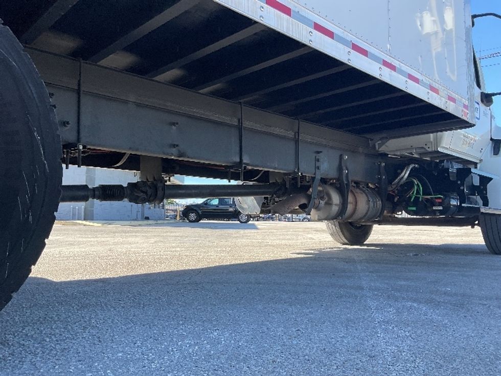 Medium Duty Box Truck-Light and Medium Duty Trucks-International-2020-MV607-Tampa-FL-100,449\n\t\tmiles-$ 52,250 - Image 14
