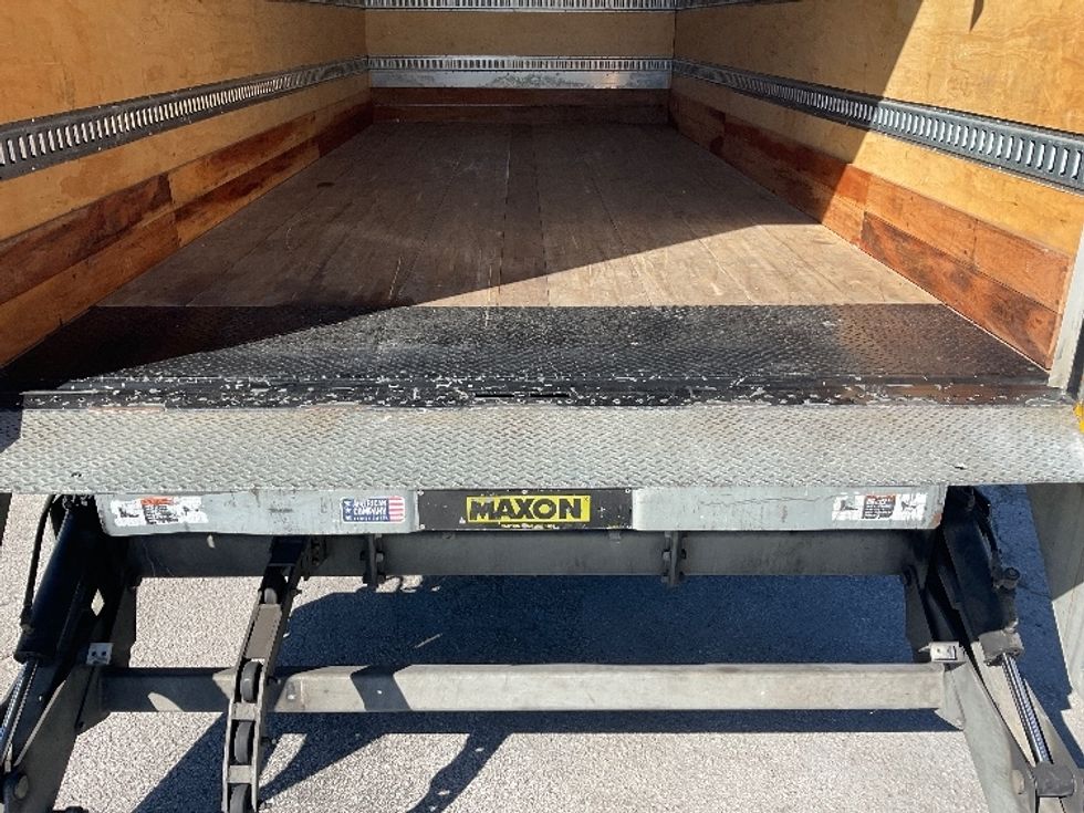 Medium Duty Box Truck-Light and Medium Duty Trucks-International-2020-MV607-Tampa-FL-100,449\n\t\tmiles-$ 52,250 - Image 8