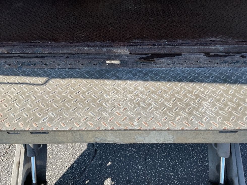 Medium Duty Box Truck-Light and Medium Duty Trucks-International-2020-MV607-Tampa-FL-109,889\n\t\tmiles-$ 61,250 - Image 10