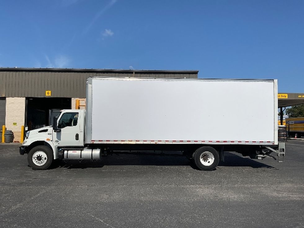 Medium Duty Box Truck-Light and Medium Duty Trucks-International-2020-MV607-Tampa-FL-109,889\n\t\tmiles-$ 61,250 - Image 4