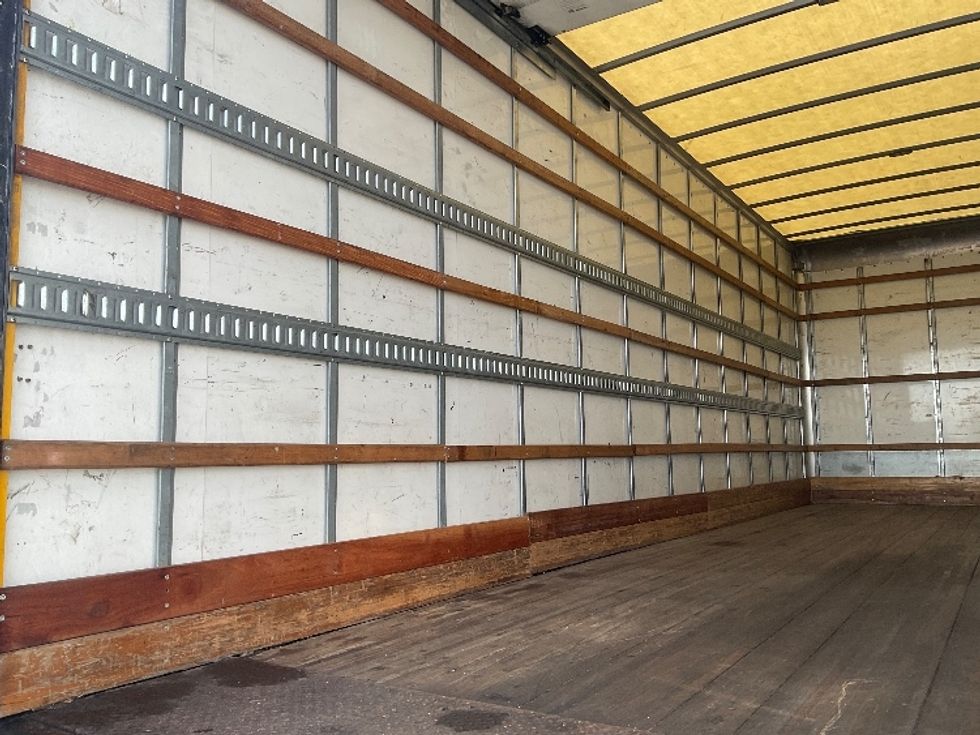 Medium Duty Box Truck-Light and Medium Duty Trucks-International-2020-MV607-Tampa-FL-144,612\n\t\tmiles-$ 50,250 - Image 11