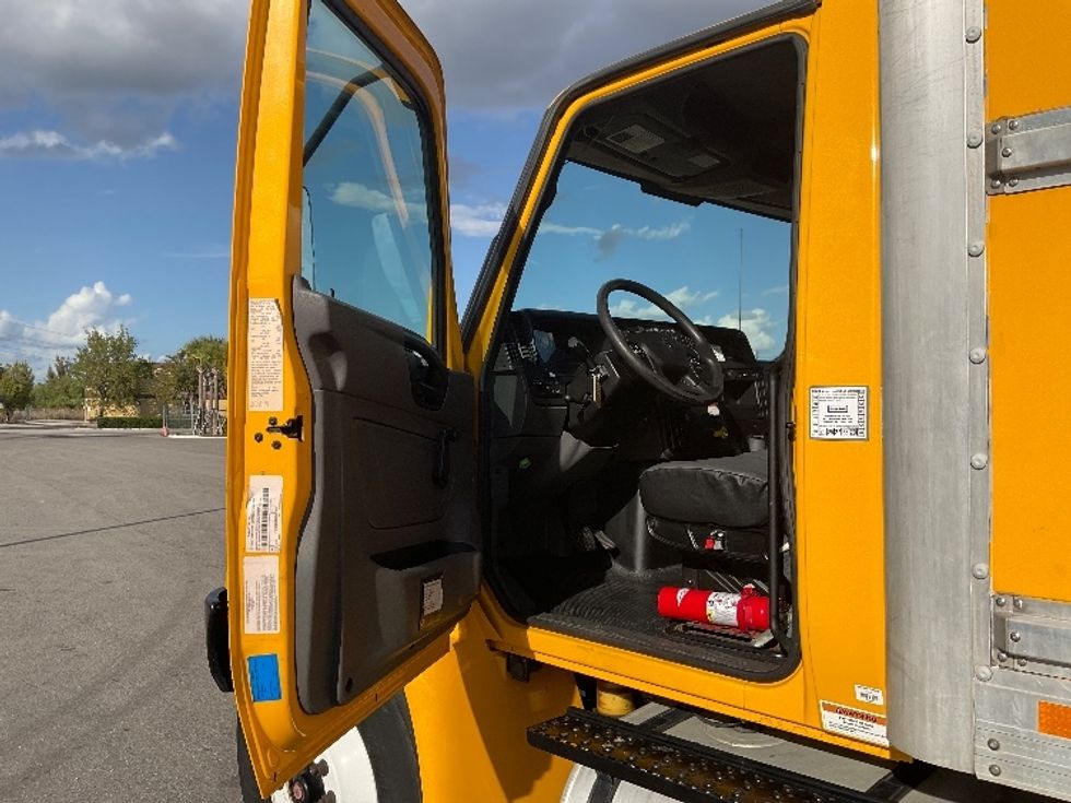 Medium Duty Box Truck-Light and Medium Duty Trucks-International-2020-MV607-Tampa-FL-144,612\n\t\tmiles-$ 50,250 - Image 16
