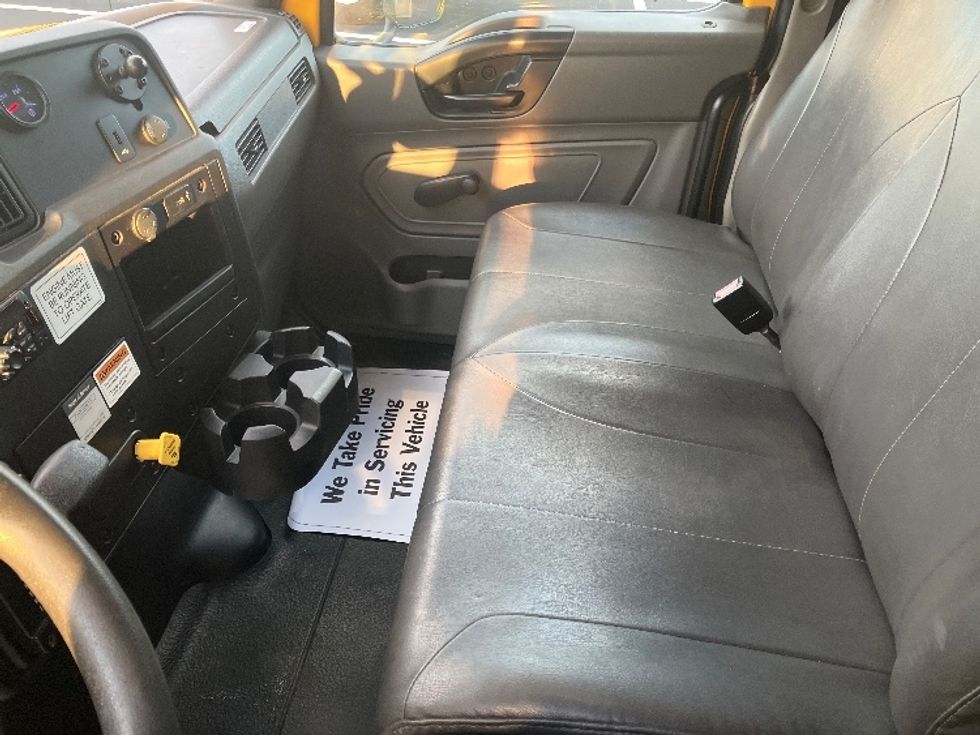 Medium Duty Box Truck-Light and Medium Duty Trucks-International-2020-MV607-Tampa-FL-153,234\n\t\tmiles-$ 50,000 - Image 19