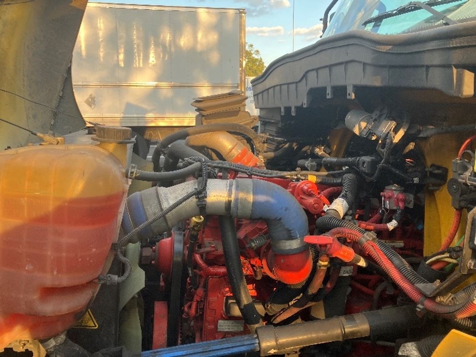 Medium Duty Box Truck-Light and Medium Duty Trucks-International-2020-MV607-Tampa-FL-153,234\n\t\tmiles-$ 50,000 - Image 24