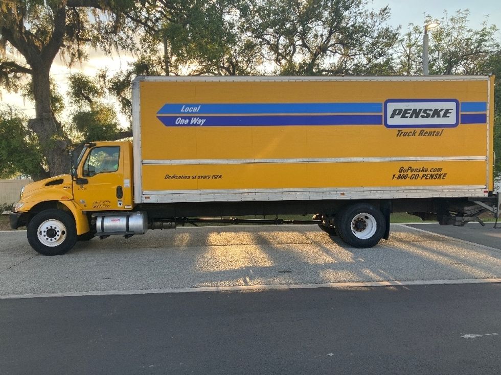 Medium Duty Box Truck-Light and Medium Duty Trucks-International-2020-MV607-Tampa-FL-153,234\n\t\tmiles-$ 50,000 - Image 4