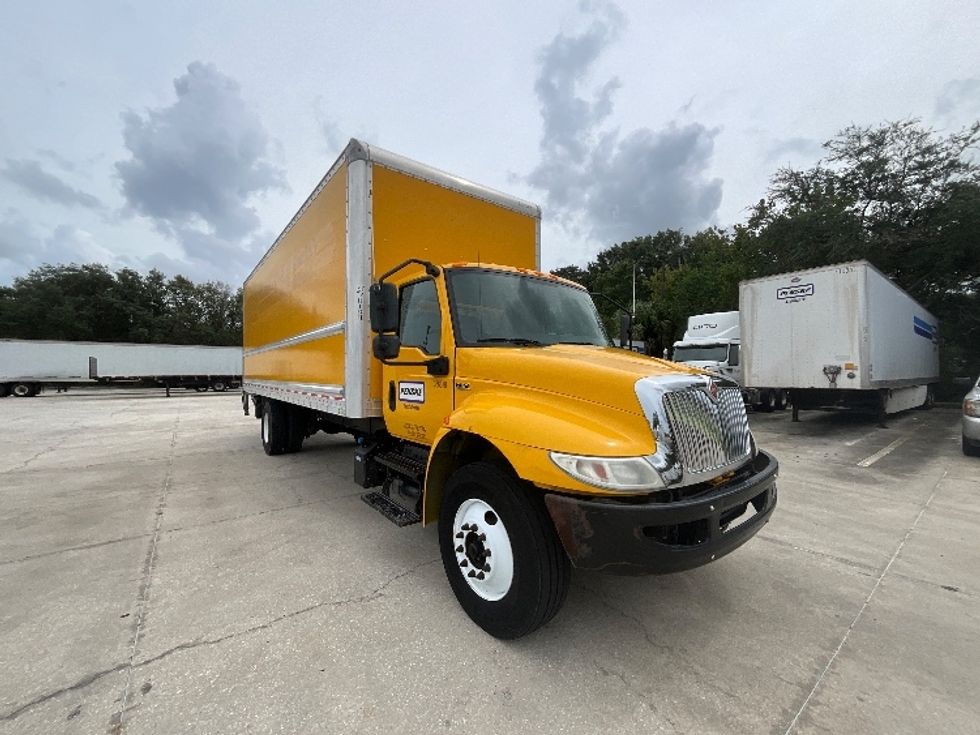 Medium Duty Box Truck-Light and Medium Duty Trucks-International-2020-MV607-Tampa-FL-192,738\n\t\tmiles-$ 54,000 - Image 1