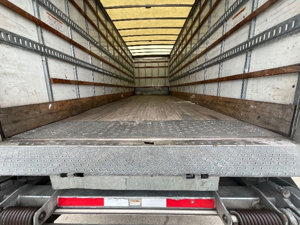 Medium Duty Box Truck-Light and Medium Duty Trucks-International-2020-MV607-Tampa-FL-192,738\n\t\tmiles-$ 54,000 - Image 10