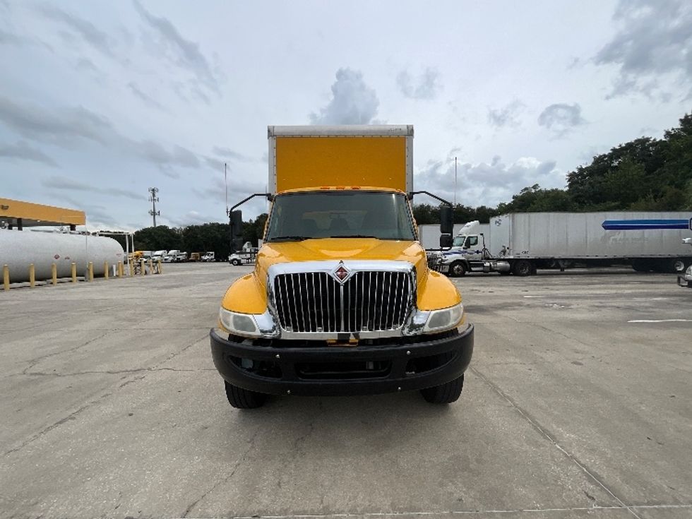 Medium Duty Box Truck-Light and Medium Duty Trucks-International-2020-MV607-Tampa-FL-192,738\n\t\tmiles-$ 54,000 - Image 2
