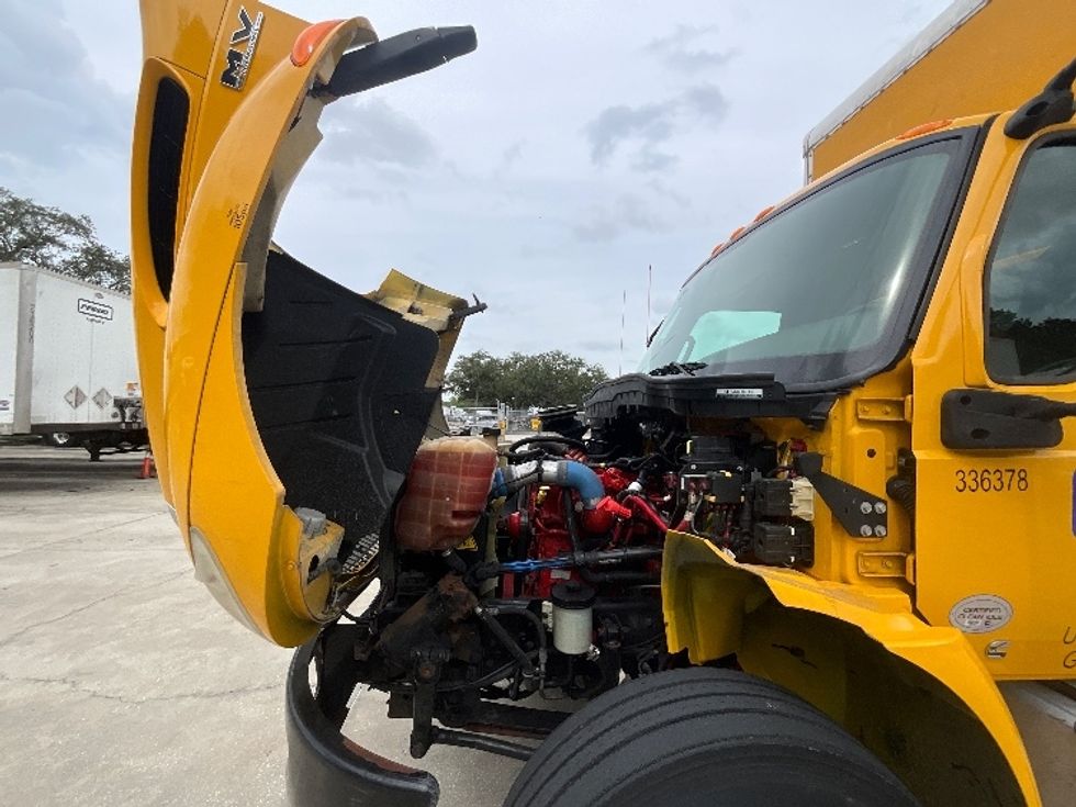 Medium Duty Box Truck-Light and Medium Duty Trucks-International-2020-MV607-Tampa-FL-192,738\n\t\tmiles-$ 54,000 - Image 23