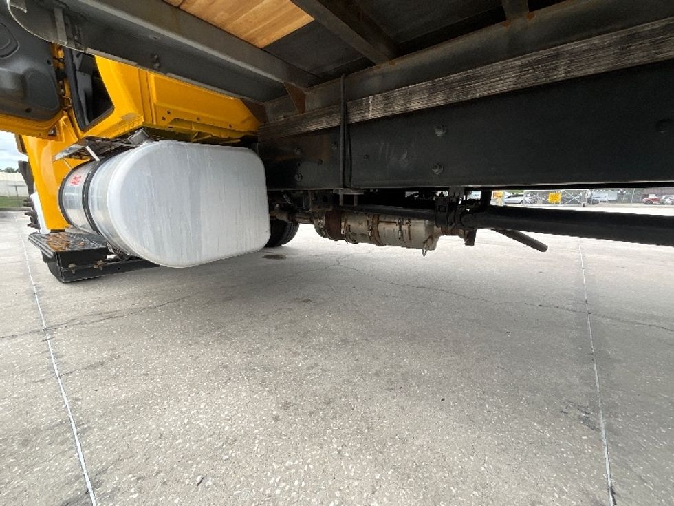 Medium Duty Box Truck-Light and Medium Duty Trucks-International-2020-MV607-Tampa-FL-192,738\n\t\tmiles-$ 54,000 - Image 24