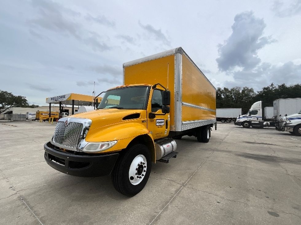 Medium Duty Box Truck-Light and Medium Duty Trucks-International-2020-MV607-Tampa-FL-192,738\n\t\tmiles-$ 54,000 - Image 3